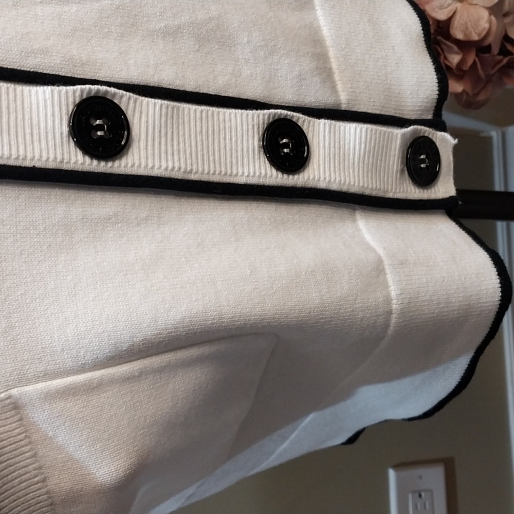 Nwt Xl &LARGE Karl Lagerfeld White Cardigan with Black Accents - Picture 6 of 16